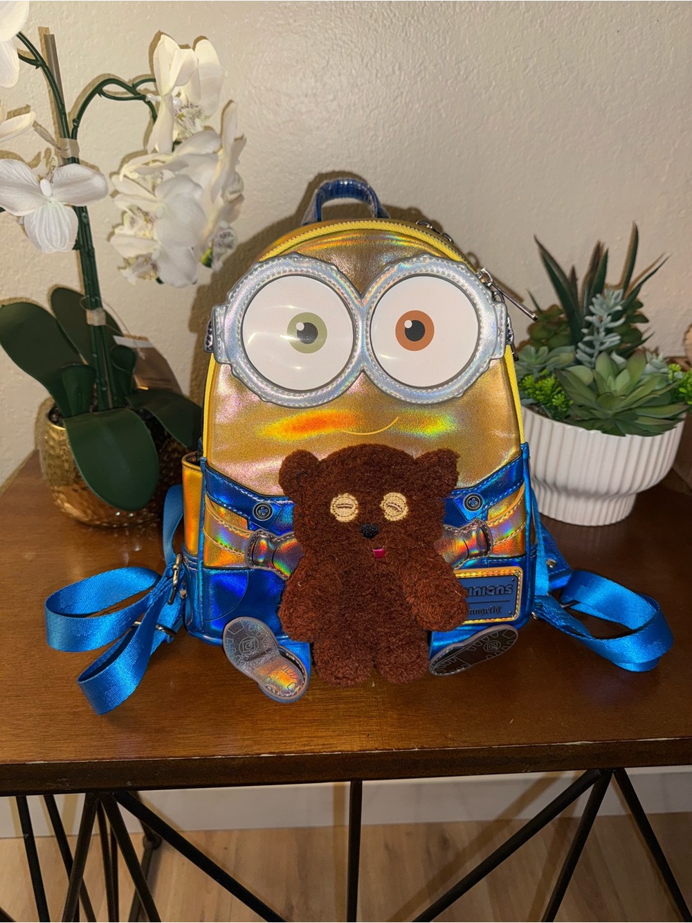 Loungefly Minions Bob & Tim Iridescent Mini Backpack